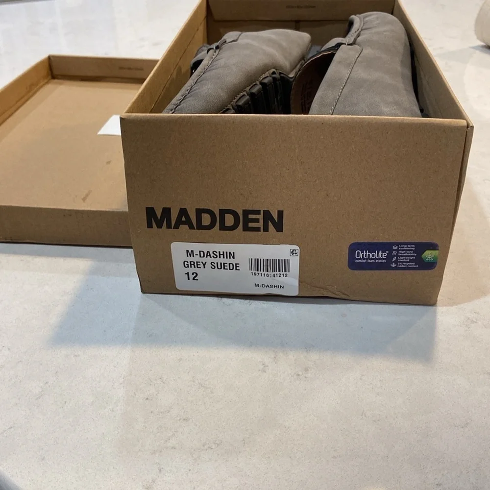 Steve Madden nwb steve